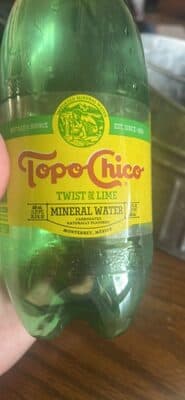 TWIST OF LIME FLAVORED SPARKLING WATER, TWIST OF LIME