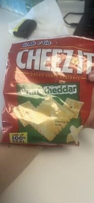 White Cheddar Baked Snack Crackers