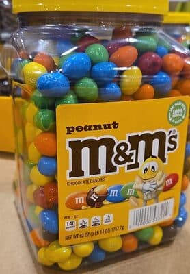 peanut m&m's chocolate candies