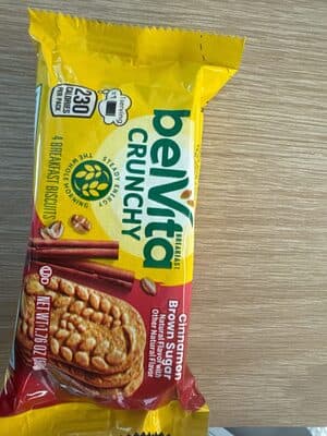 belVita CRUNCHY Cinnamon Brown Sugar Breakfast Biscuits