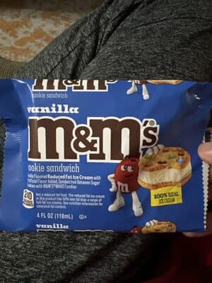 M&M's Vanilla Cookie Sandwich