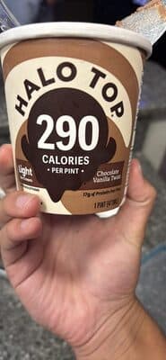 Light Ice Cream Chocolate Vanilla Twist