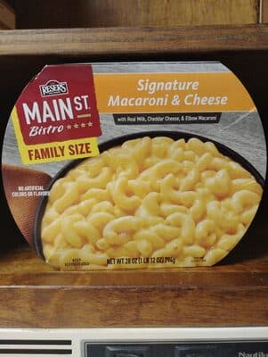 SIGNATURE MACARONI & CHEESE WITH REAL MILK, CHEDDAR CHEESE, & ELBOW MACARONI, SIGNATURE