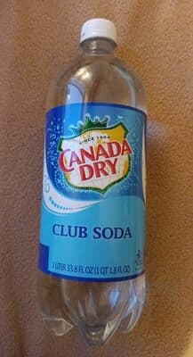 Canada dry club soda soft drink