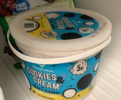 COOKIES & CREAM ICE CREAM, COOKIES & CREAM