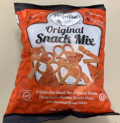 ORIGINAL SNACK MIX OF PRETZEL TWISTS, CHEESE CURLS, CHEDDAR TORTILLA CHIPS, AND SEASONED BREAD STICKS, ORIGINAL