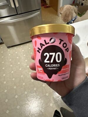 Light Ice Cream Strawberry